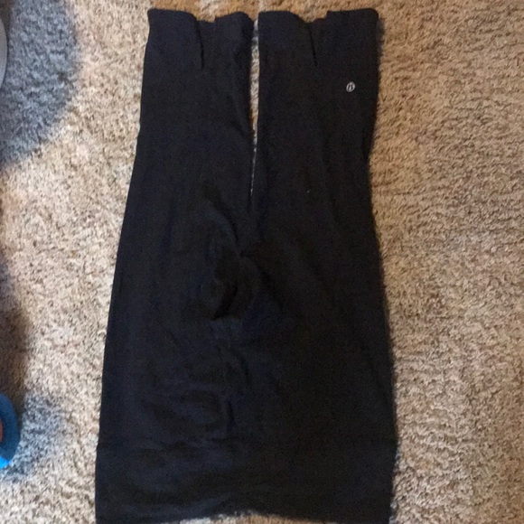 Lululemon cropped pant - Picture 2 of 4